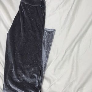 Two shirts with slit in sleeves, leggings